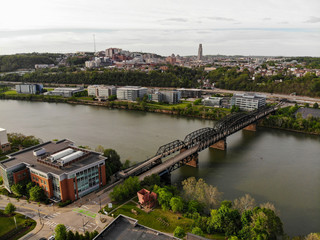 Obraz premium Pittsburgh Hot Metal Bridge South Side Flats