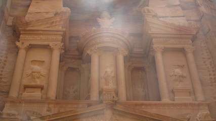 世界有数の巨大遺跡　最後の聖戦　ペトラ遺跡（ヨルダン）