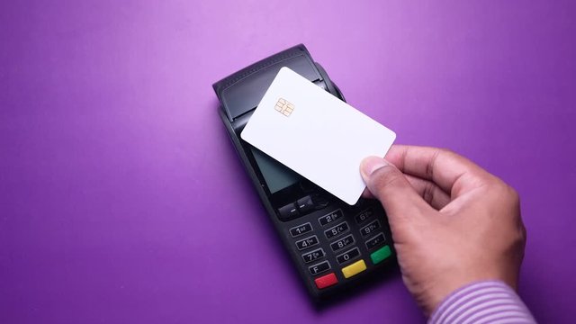 Payment terminal charging from a card, contactless payment.