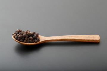 ブラックペッパー粒