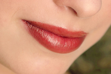 An up-close picture of a nice red lips