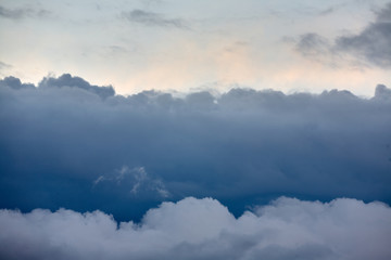 Obraz premium Background of storm clouds before a thunder-storm