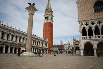 Naklejka premium City without people at the time of the Corona Virus the surreal