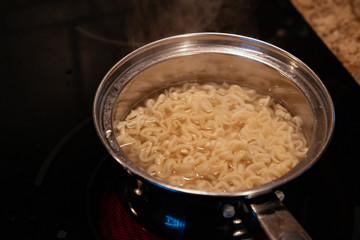 boiling ramen noodles