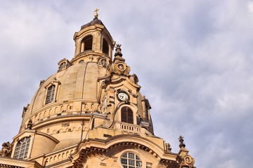 Fototapeta na wymiar Dresden landmark - Frauenkirche