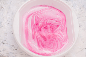 Mixing color in building white paint