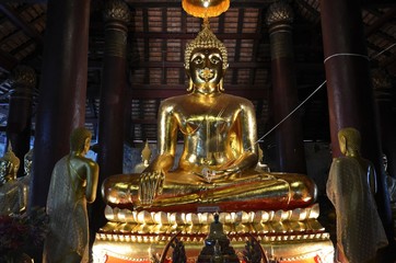700 year old golden Buddha statue at Wat Ratburana in Phitsanulok