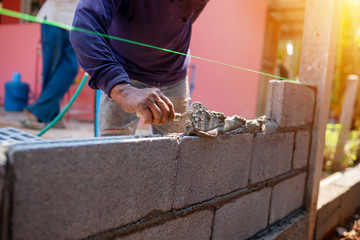 Techniques for cement masonry for the construction of building fences
