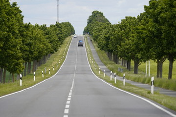 Landstrasse Hügel, Berg, Gerade