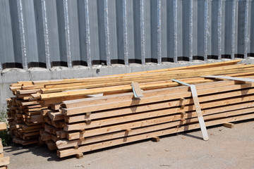 boards are built to be stored at the construction site. Boards for construction.