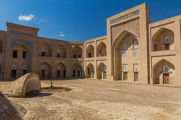 Fototapeta na wymiar Courtyard in the old town of Khiva, Uzbekistan