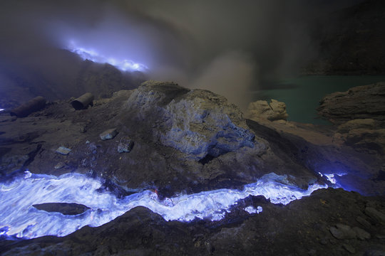 Indonesia, Java, Burning sulfur flowing from kawah Ijen volcano