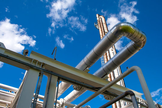 Planta de tratamiento de gas metano, producci&oacute;n y distribuci&oacute;n, torres de procesamiento