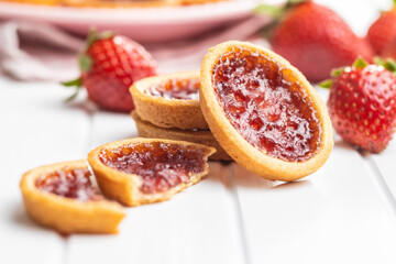Sweet biscuits with strawberries jam