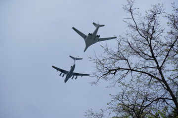 Russian military aircraft flies over the city