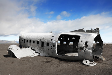 Fototapeta na wymiar Famous plane wreck on Solheimasandur beach in Iceland, Europe