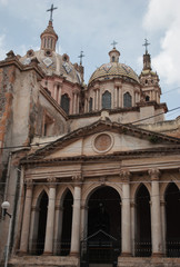 Obraz premium The Parroquia de San Francisco de Asís is neoclassic in style, with baroque reminiscence The facade is dominated by a curious architectural element: a semi-hexagonal pórtico, Tepatitlan de Morelos