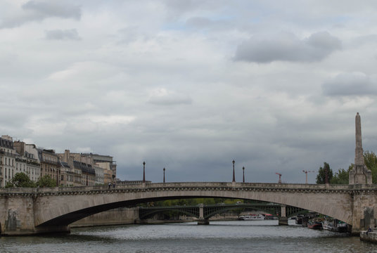 Paris bridges