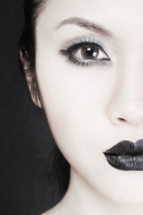 Woman wearing black make-up