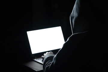 ハッキング　イメージ