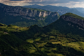 Montagnes du plateau du Vercors