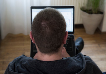 Laptop im homeoffice