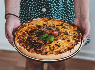 quiche in the hands