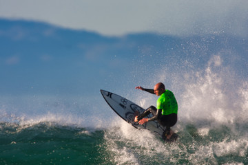 Rincon Classic surfing contest day 1 2009