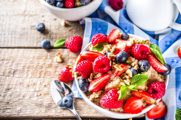Healthy Breakfast, Homemade Oatmeal with Berries