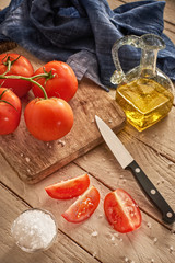 tomate, sal y aceite