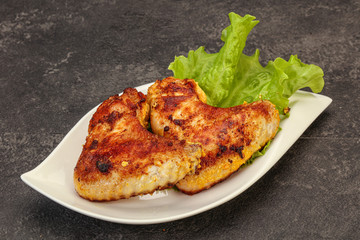 Roasted chicken wings with spices