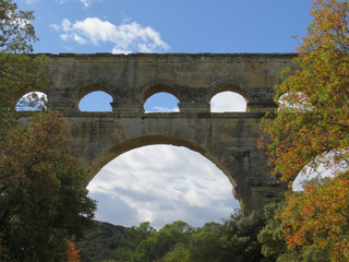 Fototapeta na wymiar pont du Gard