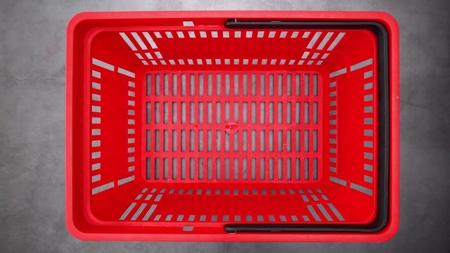 Empty shopping basket appear - Stop motion 
