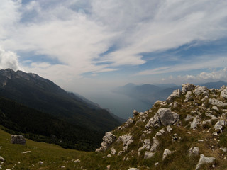 Widok z Monte Baldo na Jezioro Garda - Malcesine, Włochy