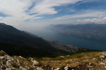 Widok z Monte Baldo na Jezioro Garda - Malcesine, Włochy