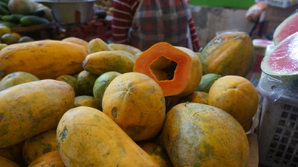 fresh fruit and vegetable market