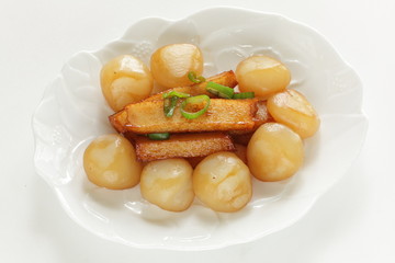 Japanese food, konnyaku and fish cake on dish with copy space