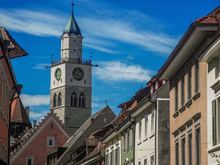 Das Münster St. Nikolaus Überlingen am Bodensee mit blauen Himmel 