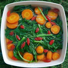 fresh vegetables in a bowl