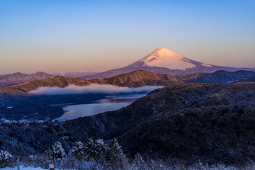 箱根の大観峰より朝の富士山