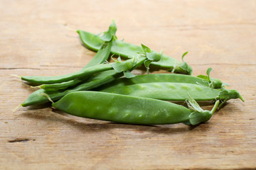 朝摘み採れたて新鮮サヤエンドウ