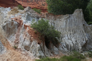 rock formations in vietnam