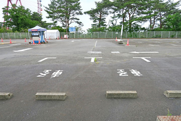 西武園ゆうえんちの駐車場