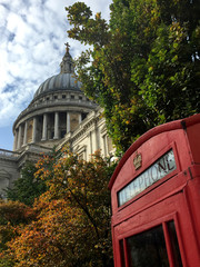 london St. Paul's Churchyard

