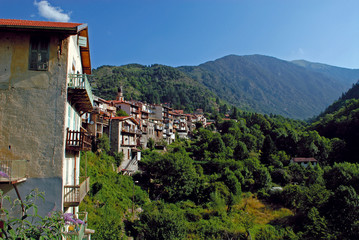 village de Saint Martin V&eacute;subie dans le haut pays ni&ccedil;ois dans les Alpes Maritimes en France