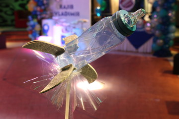 Adorno de botella para baby shower