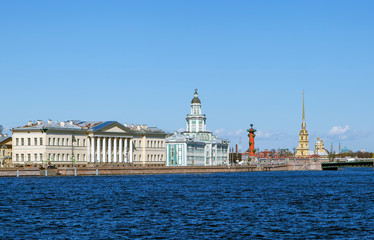 Fototapeta premium View of the Kunstkamera, the arrow of Vasilyevsky Island and the Peter and Paul Fortress. St. Petersburg. Russia