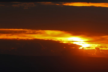 arrival of winter makes the sky reddish