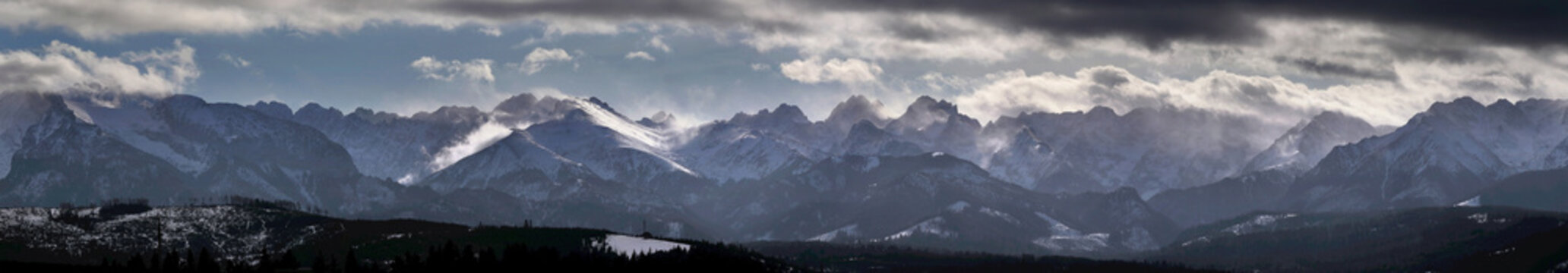 Panorama na Tatry WYsokie - Gerlach, Rysy, Wysoką z okolic Bukowiny Tatrzańskiej