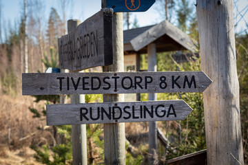 Sign on the munkastigen, Tiveden. Tivedstorp, Rundslinga. Hiking, Sweden